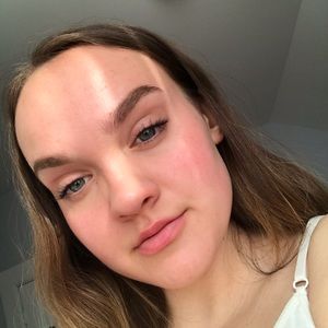 Meet your Posher, Celina